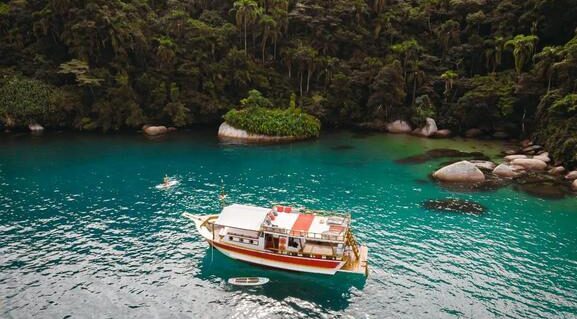 Schooner tour Paraty